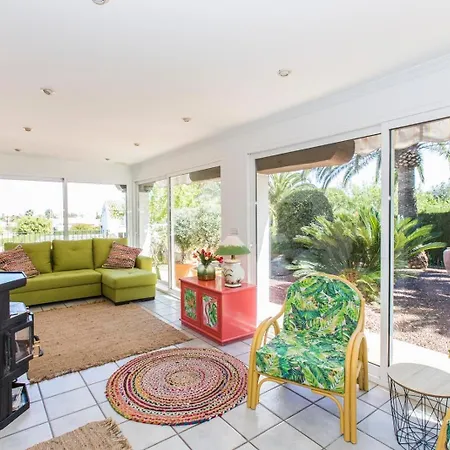 Alojamento de Acomodação e Pequeno-almoço Pepe Dénia